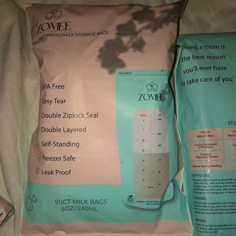 Zomee milk storage bags
